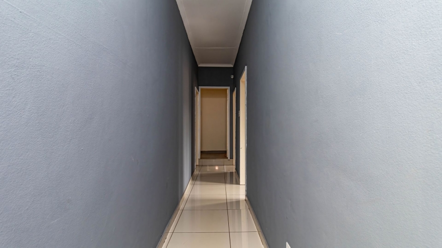 7 Bedroom Property for Sale in Safari Gardens North West